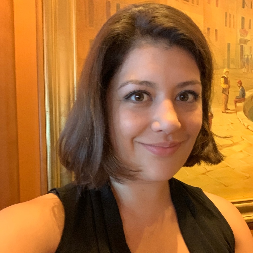 Meet your Posher, Laura